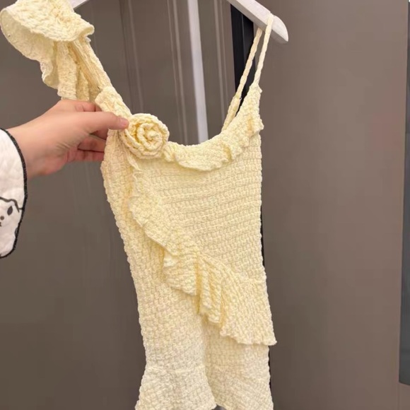 Cream Ruffled One-Shoulder Top - Picture 4 of 7